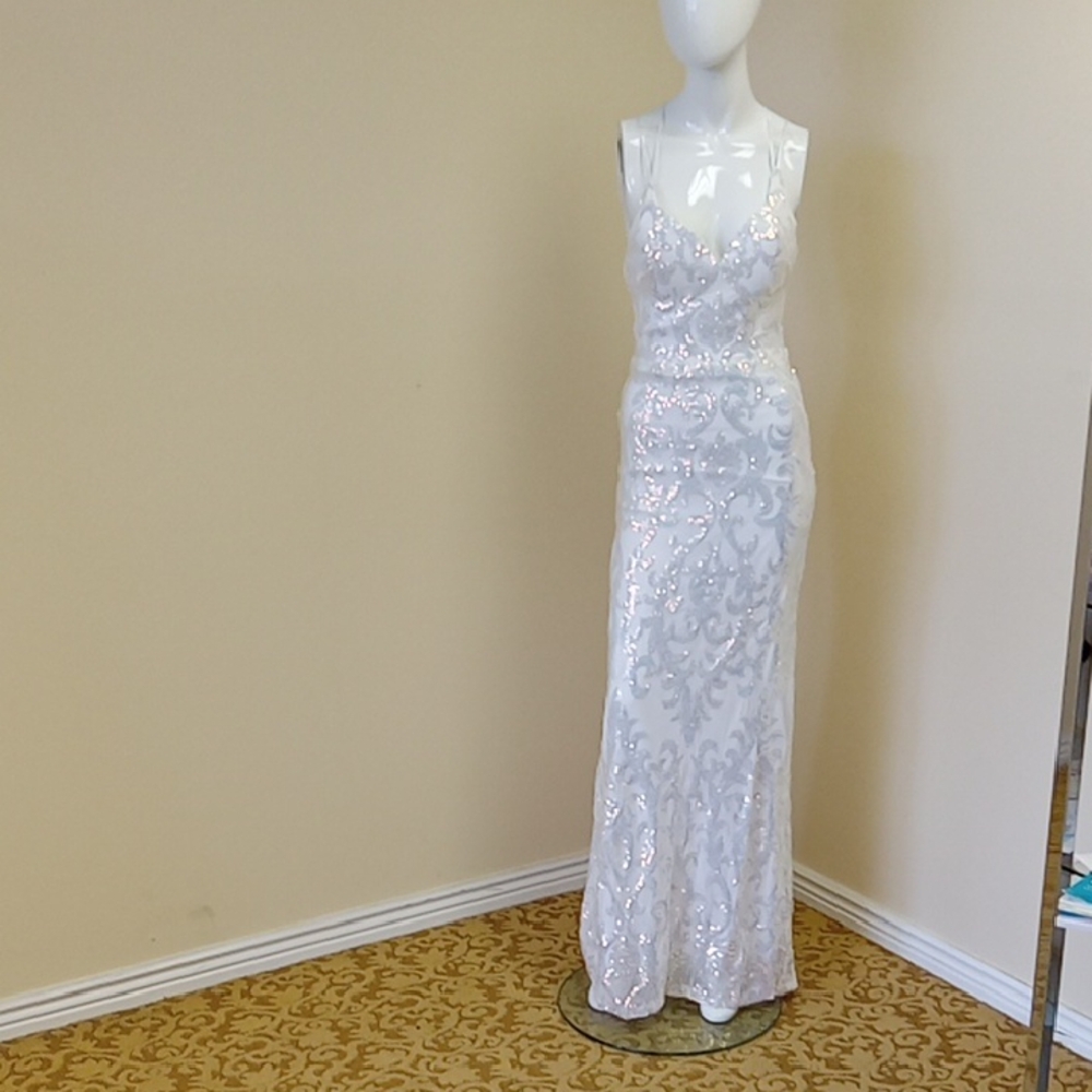Chic White Sequin Dress